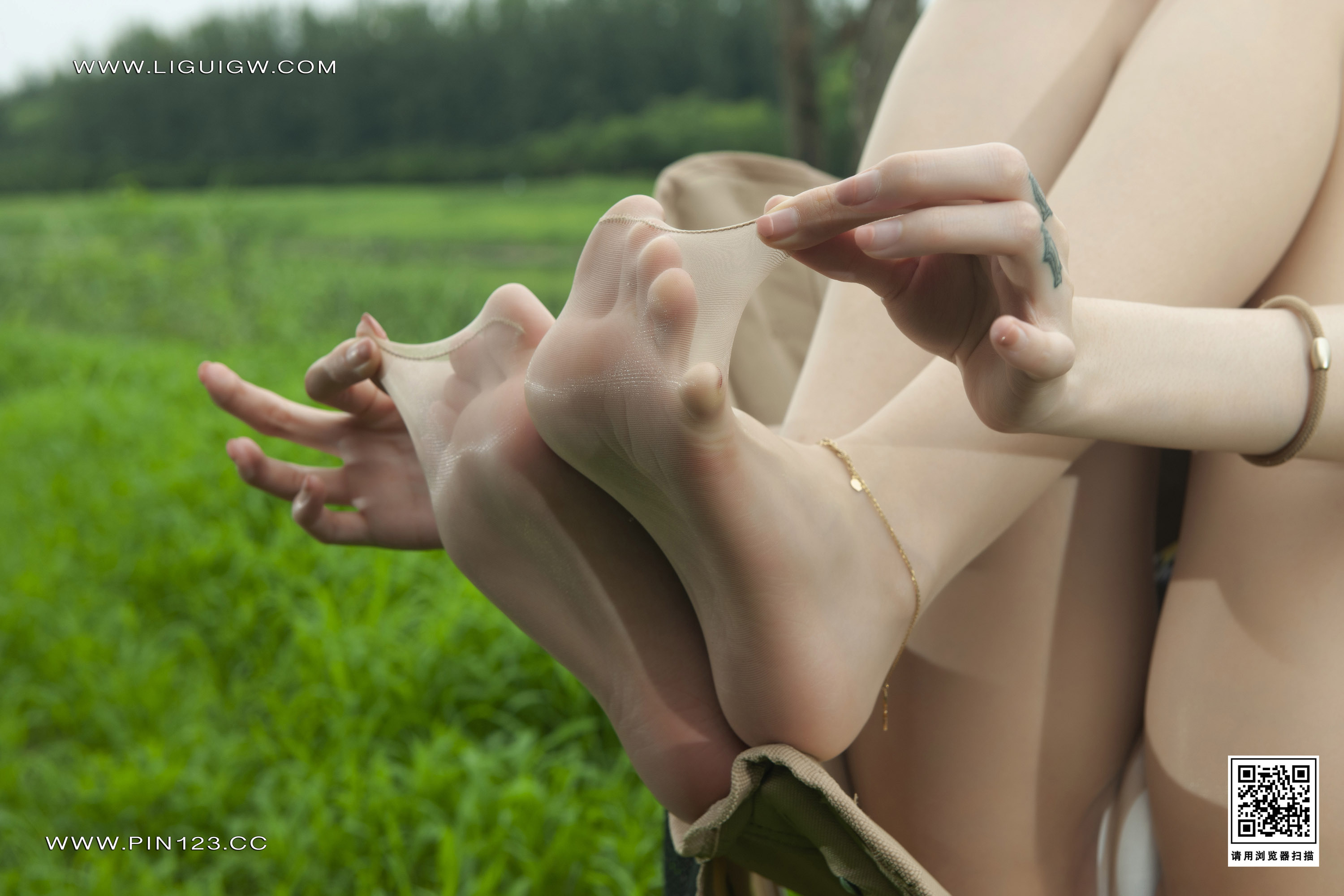 Ligui丽柜 2023.10.16 《芳草莲香》兔子